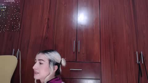 carly grasso  online show from 02/09/25, 03:32