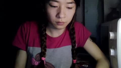 Snapshot of carlyjoy chatting on 02/17/25, 05:21 CarlyJoy online show from 02/17/25, 05:21