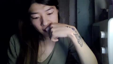 Snapshot of carlyjoy chatting on 02/25/25, 04:53 CarlyJoy online show from 02/25/25, 04:53