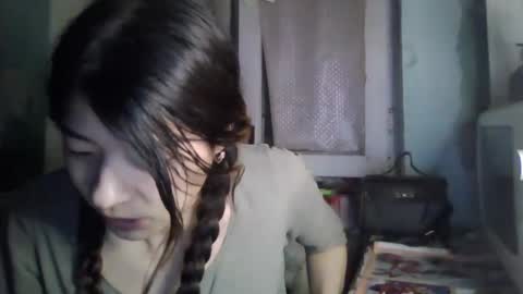 Snapshot of carlyjoy chatting on 02/27/25, 06:09 CarlyJoy online show from 02/27/25, 06:09