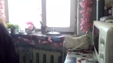 CarlyJoy online show from 12/16/25, 08:52