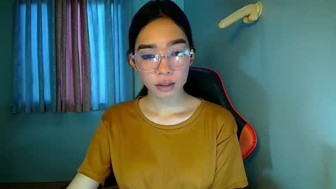 carmela online show from 02/04/25, 03:33