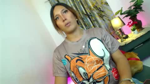 Snapshot of carmella_romance chatting on 10/25/25, 11:51 Carmella online show from 10/25/25, 11:51