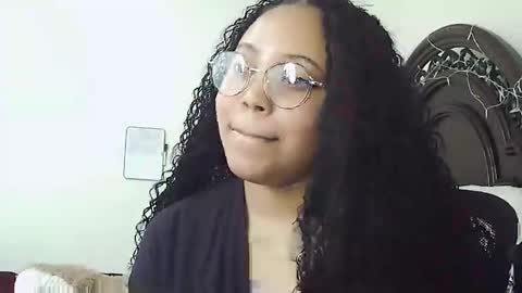 Snapshot of carmellovekisses chatting on 02/10/26, 04:44 CARAMEL xoxo online show from 02/10/26, 04:44