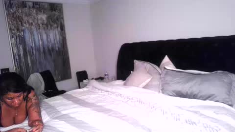 Snapshot of carmen_savage chatting on 09/22/25, 04:14 Carmen Savage online show from 09/22/25, 04:14