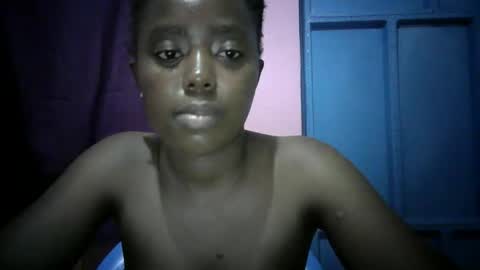 carmennalgona online show from 10/19/25, 08:20