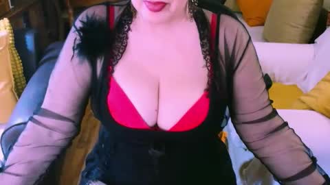 Snapshot of carmenrossi chatting on 02/25/25, 09:09 Carmen online show from 02/25/25, 09:09