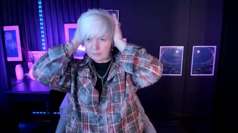 Carmen online show from 04/22/26, 09:27