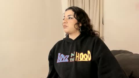 Snapshot of carmesix__ chatting on 11/16/25, 07:03 carmesix__ online show from 11/16/25, 07:03