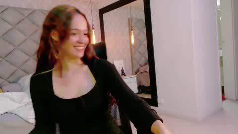 caro_adams1 online show from 02/03/26, 11:21