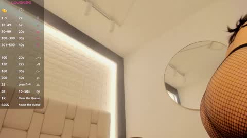    online show from 09/24/25, 11:46