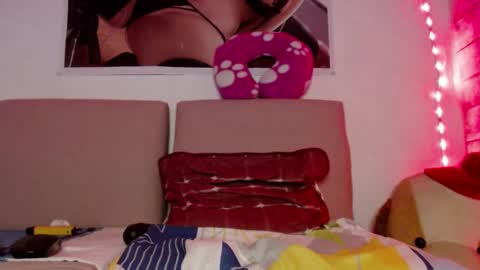 Caro milf  online show from 12/25/24, 08:29