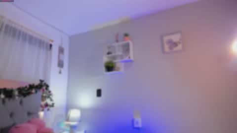 caro_sanchezz online show from 11/19/25, 11:43