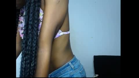 caroline online show from 05/14/26, 03:57