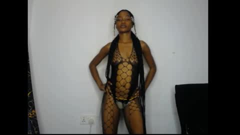 Snapshot of carobaby8 chatting on 06/05/26, 07:03 caroline online show from 06/05/26, 07:03