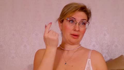 CaroJhones online show from 02/23/26, 05:16