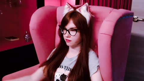 Snapshot of carol_carmen chatting on 12/01/24, 04:29 Carol online show from 12/01/24, 04:29