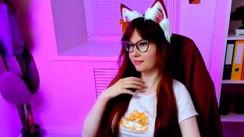 Snapshot of carol_carmen chatting on 09/23/25, 06:11 Carol online show from 09/23/25, 06:11