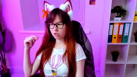 Snapshot of carol_carmen chatting on 09/30/25, 10:15 Carol online show from 09/30/25, 10:15