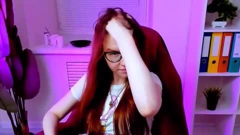 Snapshot of carol_carmen chatting on 10/02/25, 04:08 Carol online show from 10/02/25, 04:08