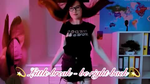 Snapshot of carol_carmen chatting on 11/12/25, 01:44 Carol online show from 11/12/25, 01:44