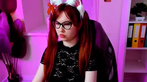 Snapshot of carol_carmen chatting on 12/01/25, 02:00 Carol online show from 12/01/25, 02:00