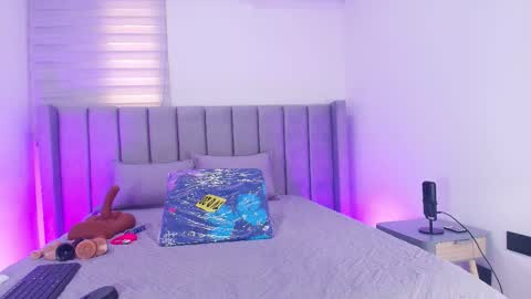 Carol online show from 12/03/25, 07:34