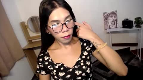 Snapshot of carol_linaxxx chatting on 12/06/24, 03:41 Carolina online show from 12/06/24, 03:41