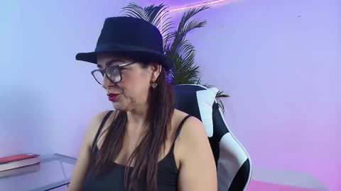 CAROL online show from 10/03/25, 10:23