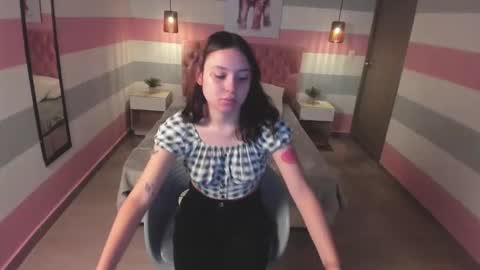 Snapshot of carol_pinter chatting on 02/17/25, 01:21 Carol online show from 02/17/25, 01:21