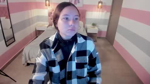 Snapshot of carol_pinter chatting on 03/04/25, 12:12 Carol online show from 03/04/25, 12:12