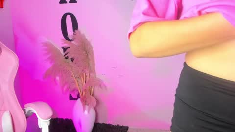 Snapshot of carolay759687 chatting on 02/22/25, 04:18 carolay759687 online show from 02/22/25, 04:18