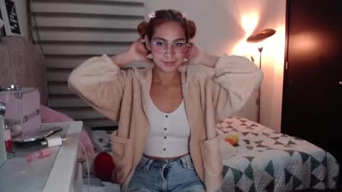 Carolayn online show from 12/06/24, 02:46