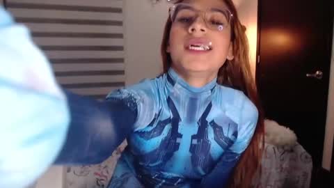 Carolayn online show from 12/24/24, 02:21