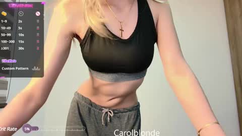 Snapshot of carolblonde chatting on 02/27/25, 03:36 Char online show from 02/27/25, 03:36