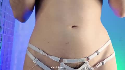 Snapshot of carolblonde chatting on 11/11/25, 09:31 Char online show from 11/11/25, 09:31