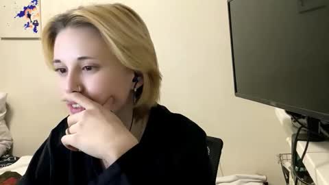 Call me Carol online show from 11/17/25, 04:46