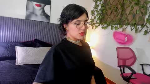 Carole ks online show from 09/29/25, 03:22