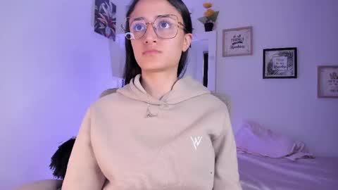 Caroline online show from 02/19/25, 08:20