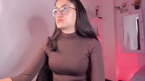 Caroline online show from 09/24/25, 05:16