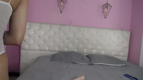 caroliine fox   online show from 09/20/25, 03:40