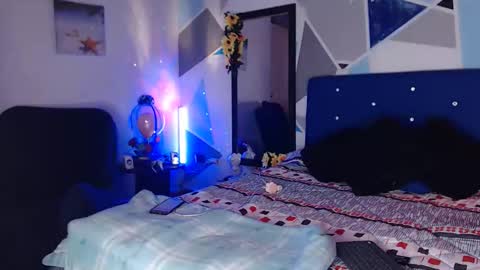 Carolin Moore online show from 01/07/26, 06:43