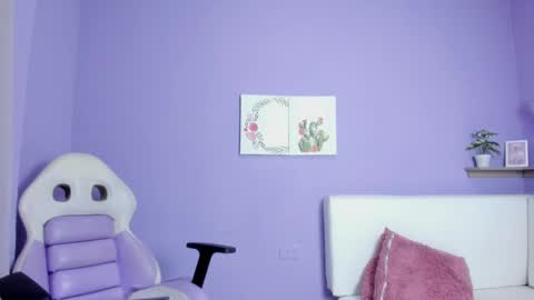 Snapshot of carolina_latinlady chatting on 03/01/25, 12:07 Carolina  online show from 03/01/25, 12:07