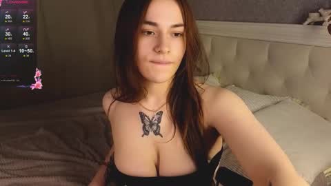 carolina_noreen online show from 02/23/26, 10:01