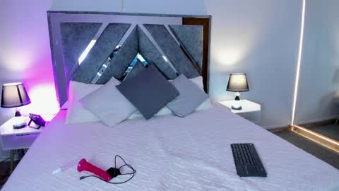 carolina_torres25 online show from 04/03/26, 01:09
