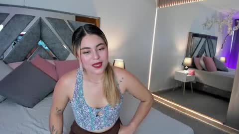 carolina_torres25 online show from 04/22/26, 01:56