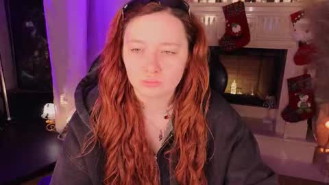 Mira online show from 12/05/25, 02:36