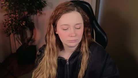 Mira online show from 03/16/26, 05:44