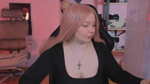 Mira online show from 04/05/26, 05:15