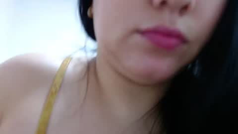 Snapshot of carolina_zabala_19 chatting on 06/20/26, 06:44 carolina_zabala_19 online show from 06/20/26, 06:44